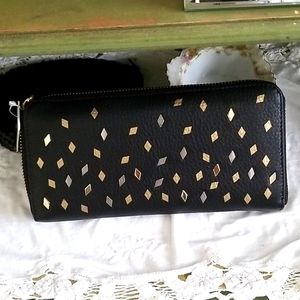 Fossil leather wallet nwt.